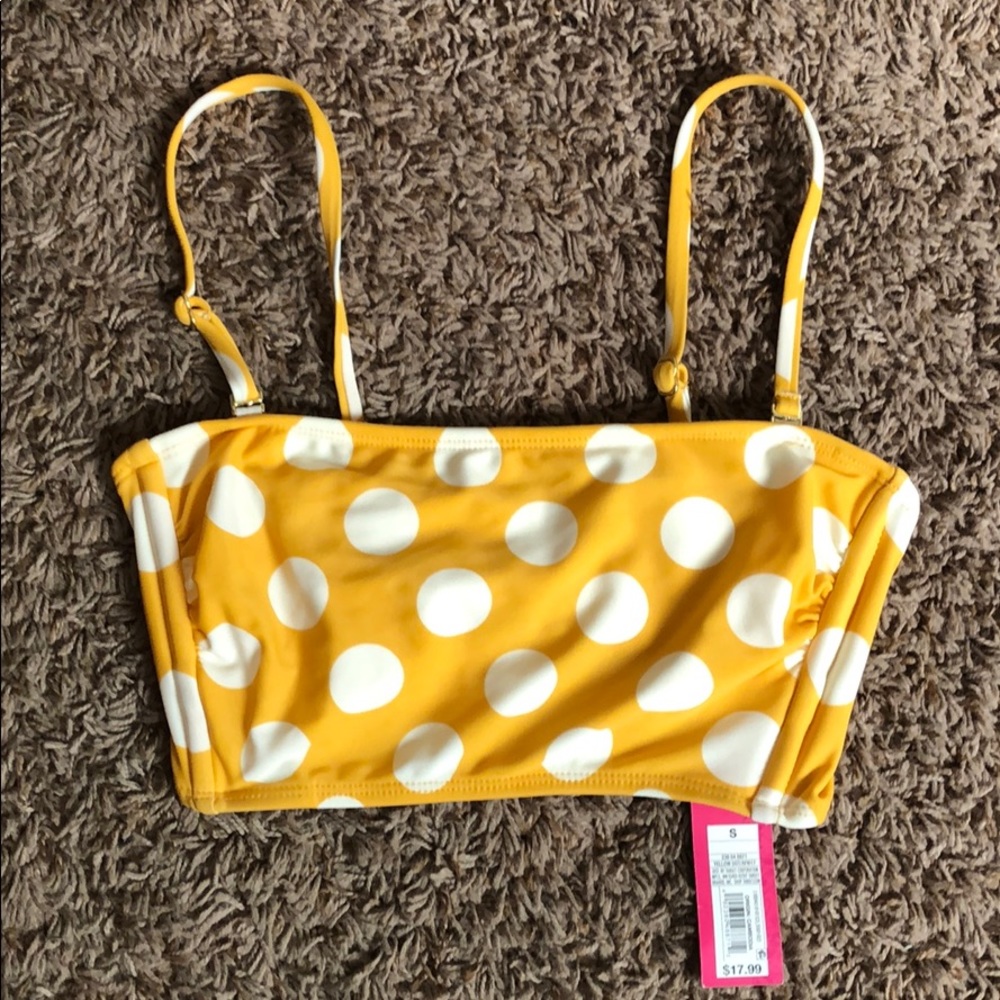 Xhilaration bikini top.